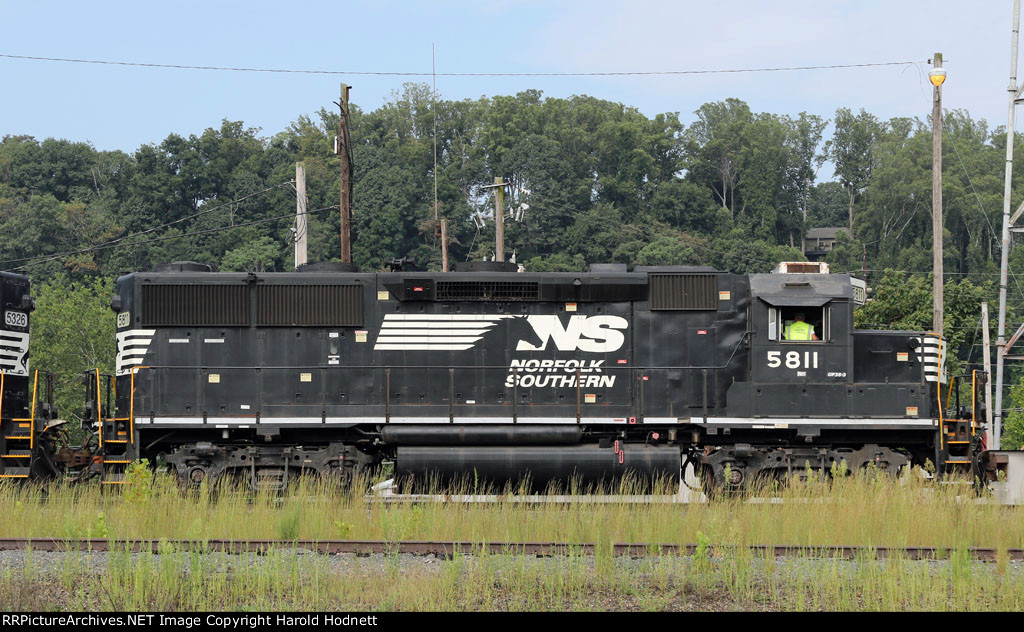 NS 5811